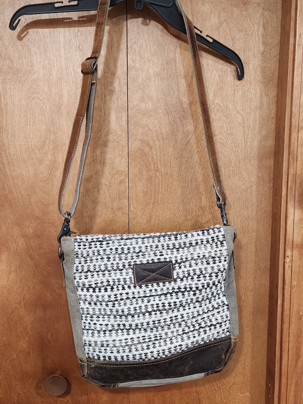 Woven White & Brown Crossbody Shoulder Bag